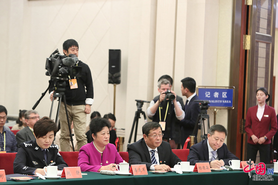 十九大代表易連軍：停不下來的護理人生