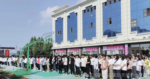 以練促防 防患未然—石家莊天使護士學校消防安全應急疏散演練活動