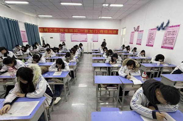 QQ20251218-175004副本.jpg QQ20251218-175004副本.jpg